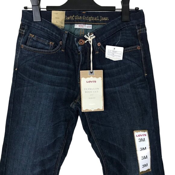 NWT Levi's The Original Jean  5 Pocket Ultra Low Boot Cut Size S - Picture 3 of 7